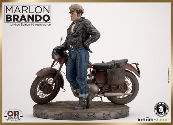 Figurine Marlon Brando et sa moto Triumph 