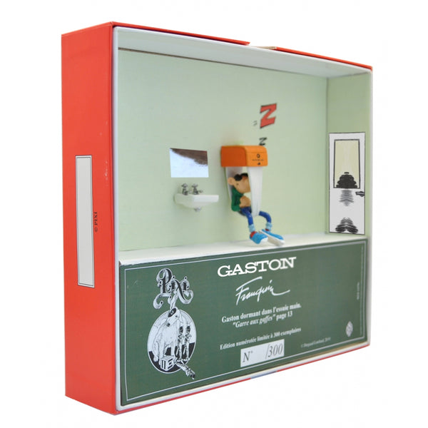 GASTON: GASTON DORMANT DANS L'ESSUI MAIN (Collection Gaston Inventions II) - figurine métal 6 cm (pixi 6587)